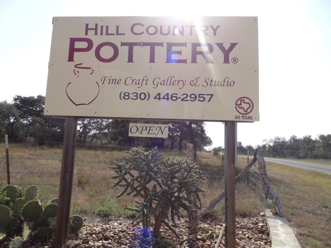 Hill Country Pottery-Comfort必去景点