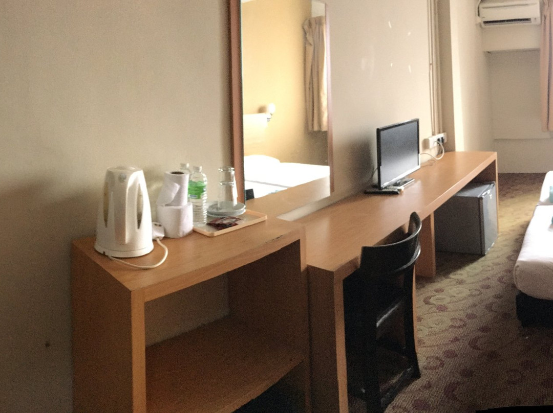 Blue Sky Hotel