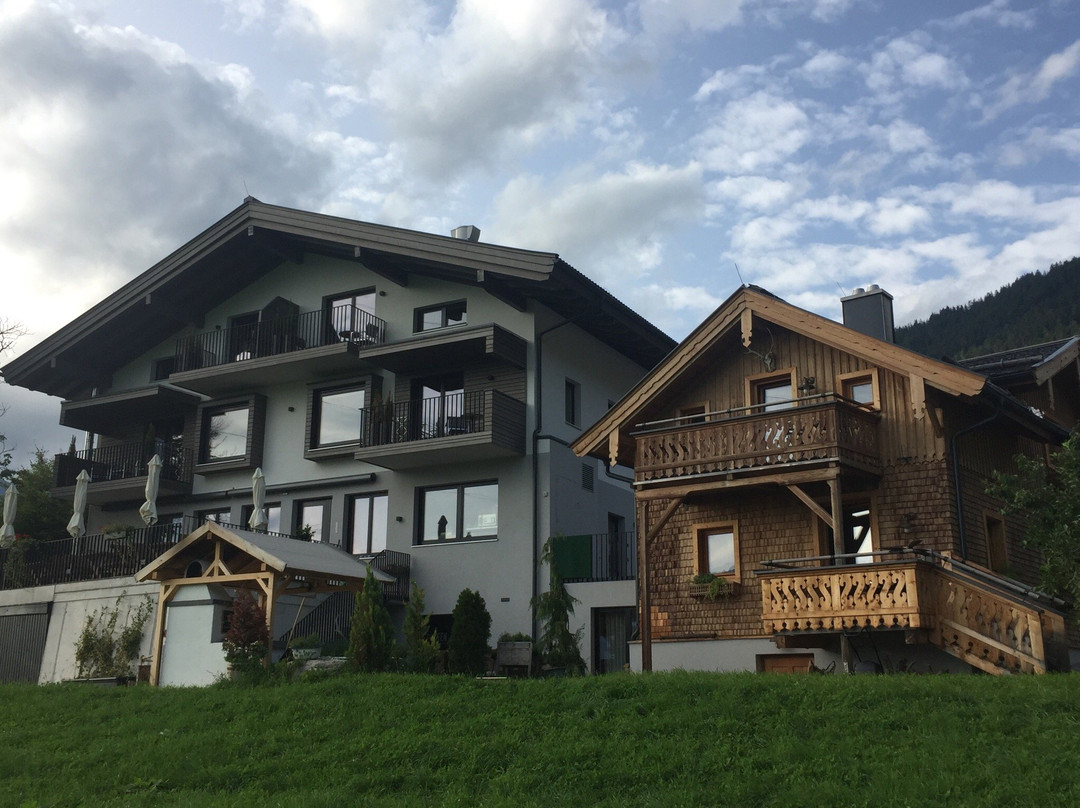 萨尔费尔登安斯特勒嫩米尔酒店住宿-Gasthof Hubertus