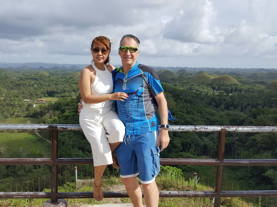 High-5 Travel and Tours景点图片