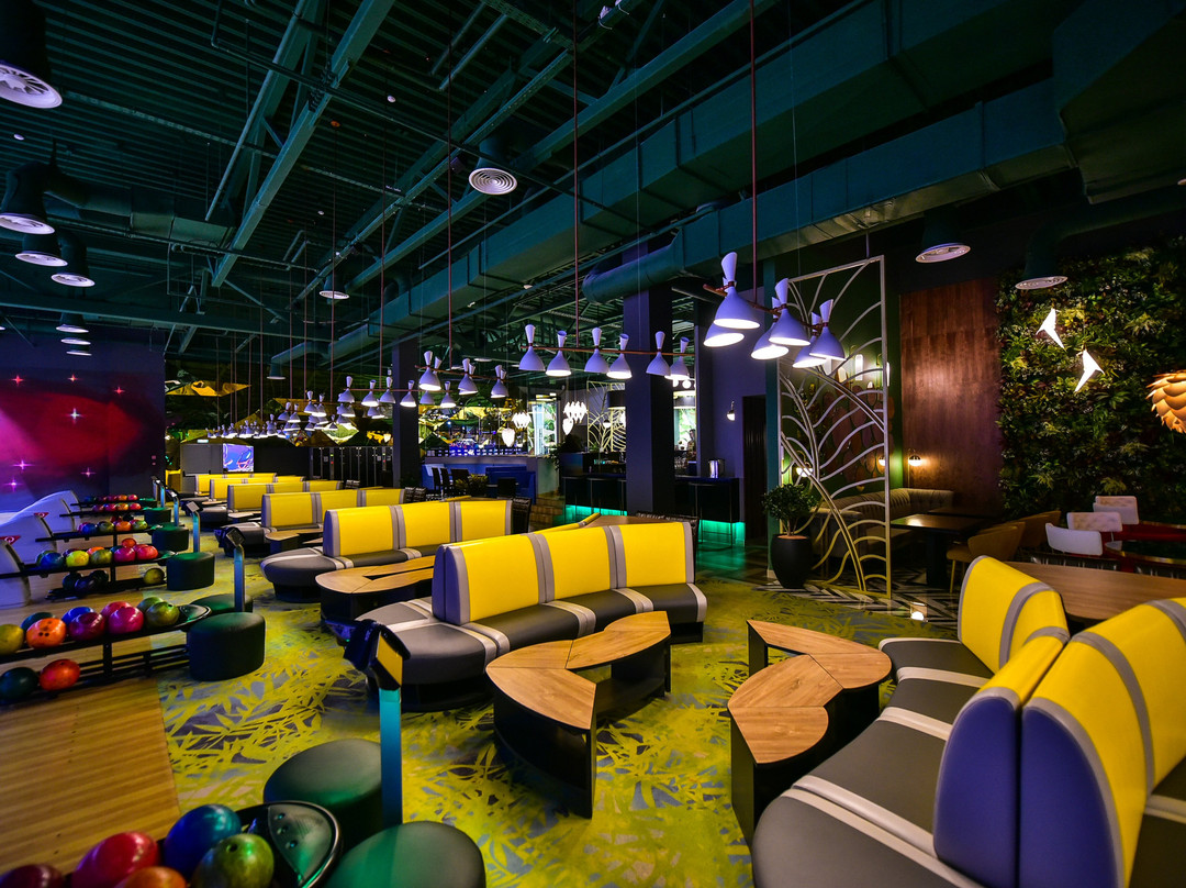 Restaurant&Bowling  TUYA