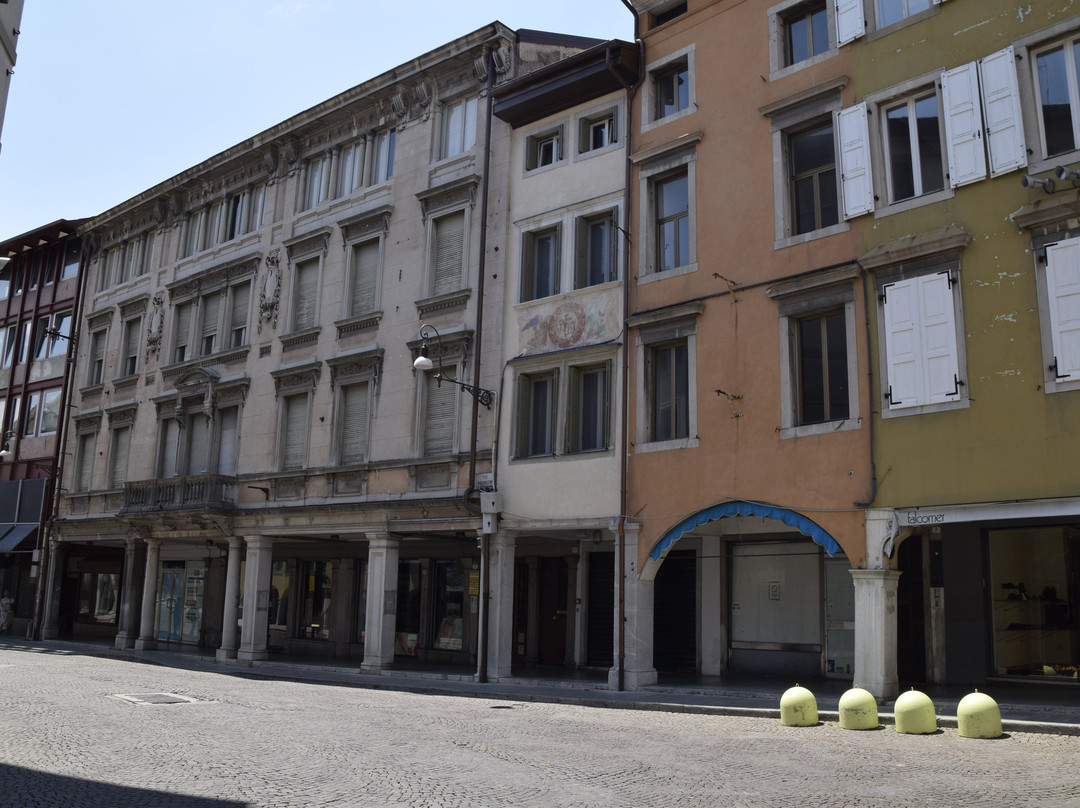 Via Mercatovecchio-乌迪内必去景点