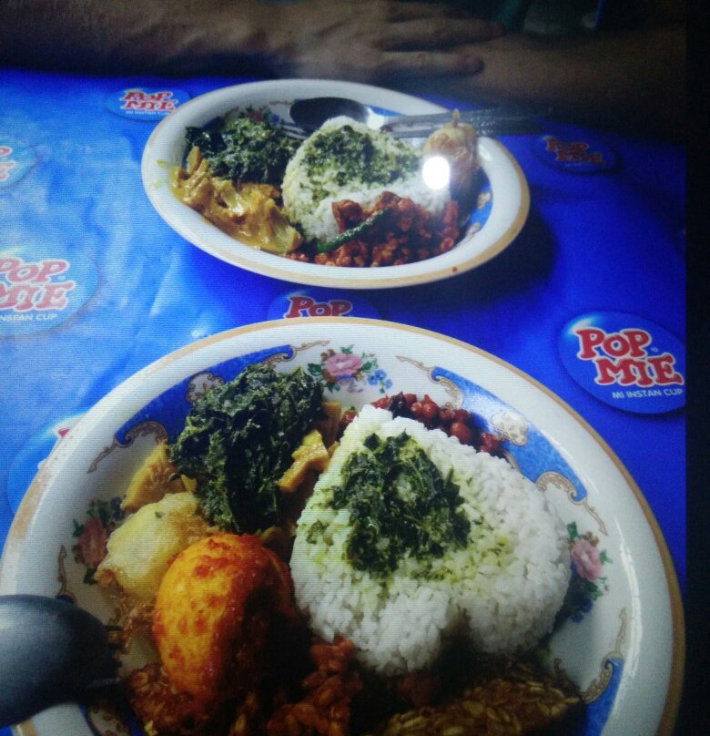 武吉拉旺餐馆和美食-Yusri Cafe