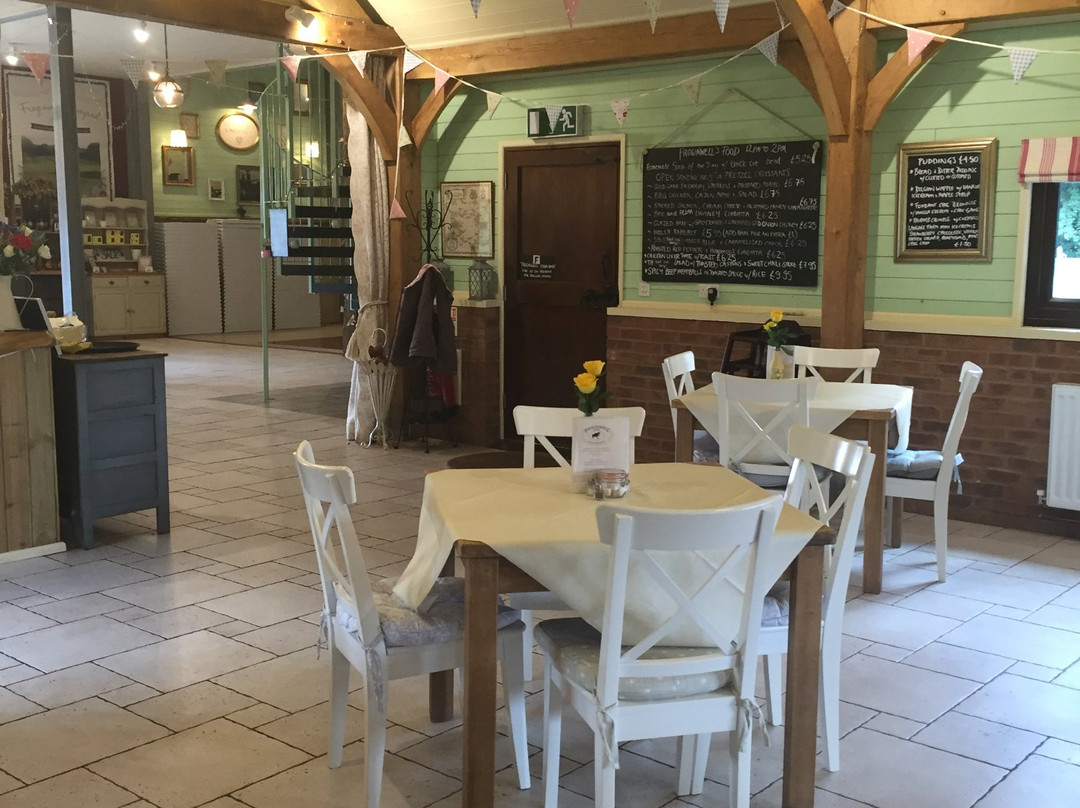 Aylesbeare餐馆和美食-Froginwell Vineyard & Cider Barn