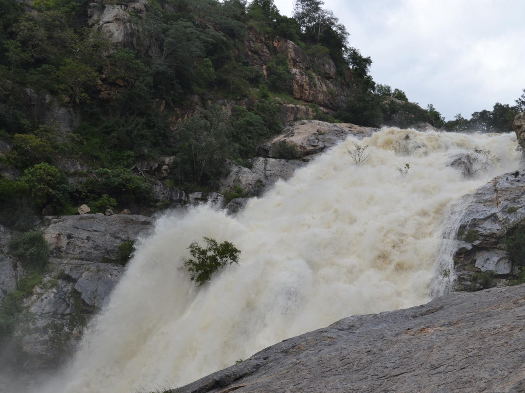 Kaigal Waterfalls景点图片