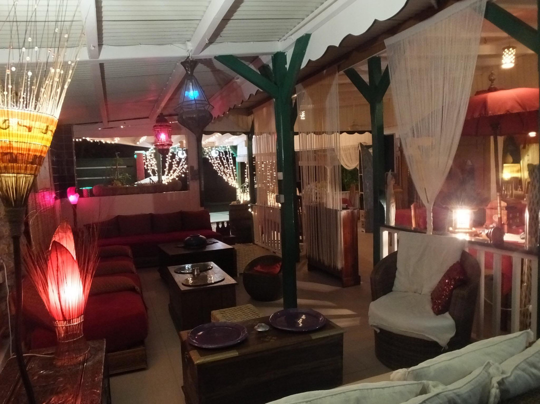 Marie-Galante餐馆和美食-La Charrette