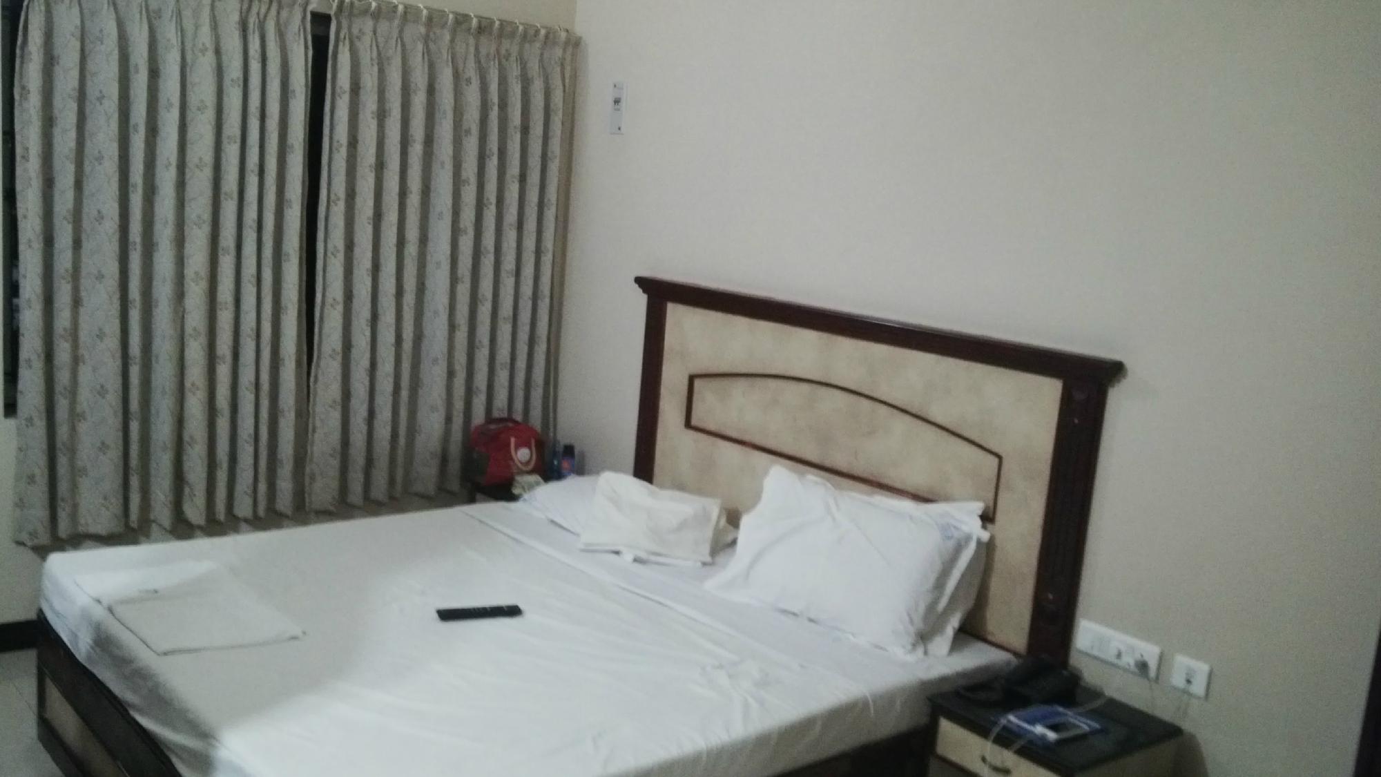 Hotel Vels Court-客卧