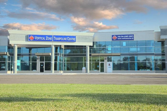 Vertical Zone Trampoline Centre-巴利必去景点