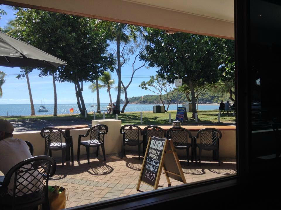 Horseshoe Bay餐馆和美食-Marlin Bar