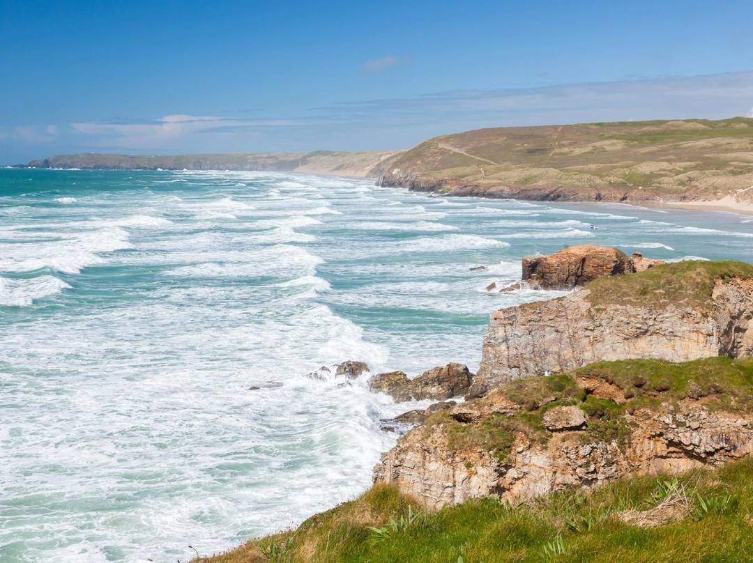 The Watering Hole Surf School-佩伦波思必去景点