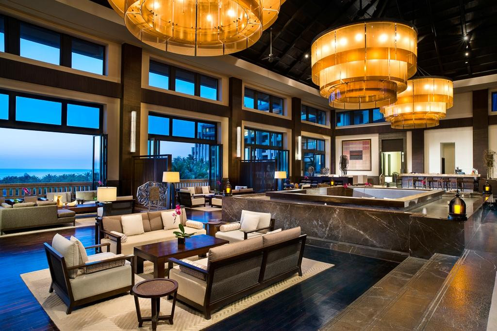 海南清水湾雅居乐莱佛士酒店主图