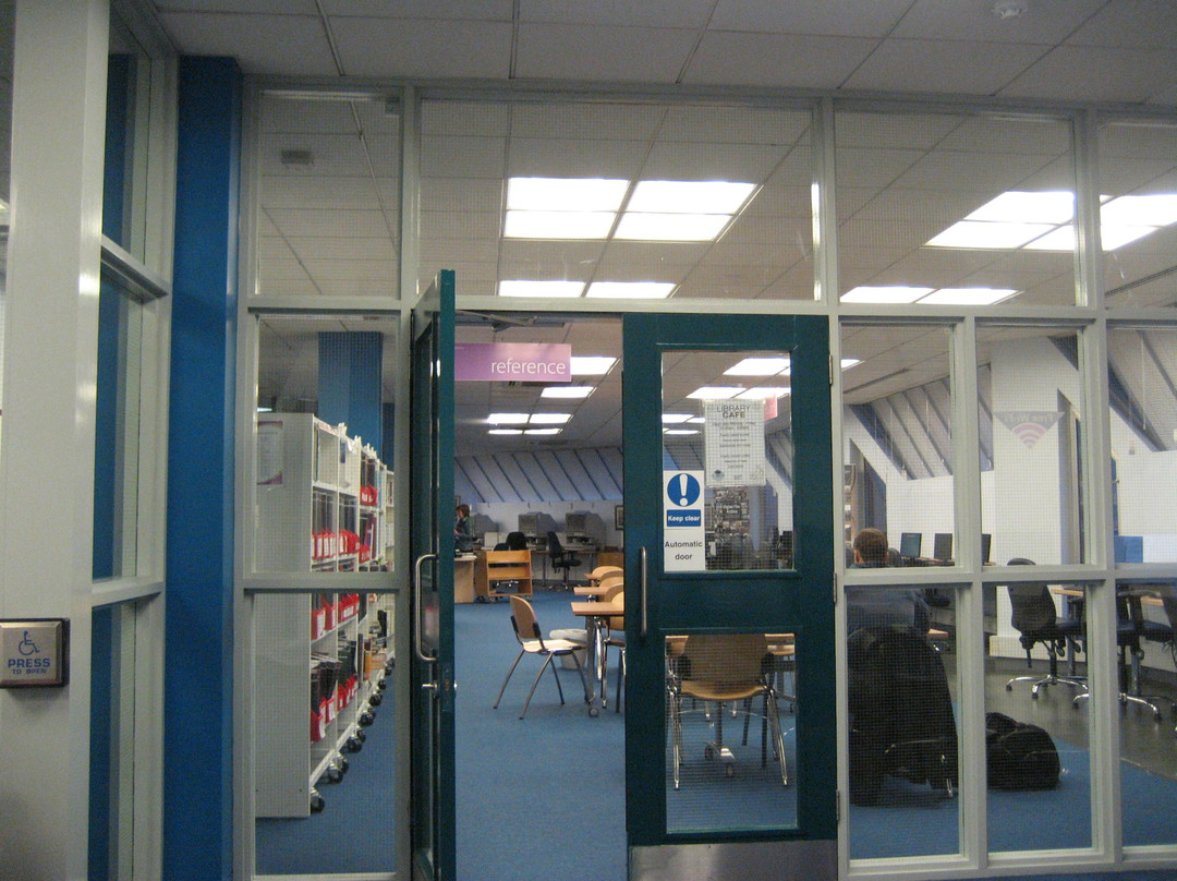 Derry Central Library-德里必去景点