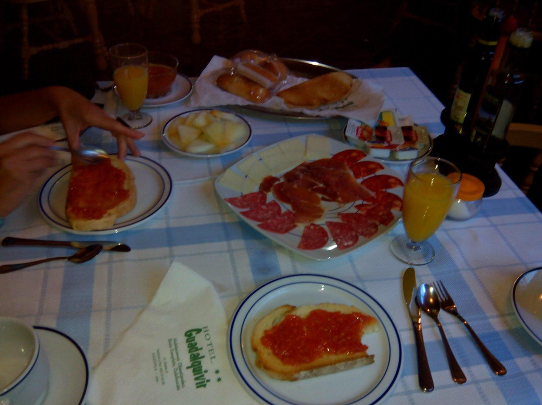 瓜达尔基维尔酒店主图