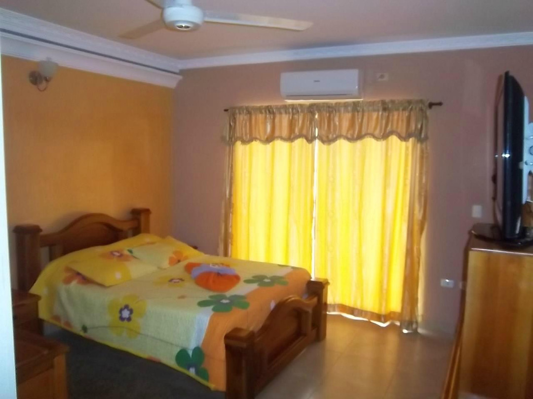 Hotel Montecarlo Plaza主图