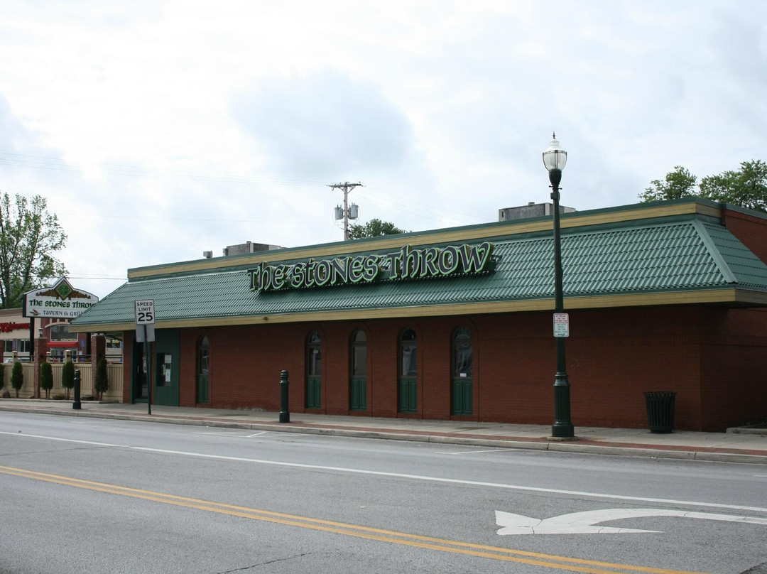 Stones Throw Tavern and Grill