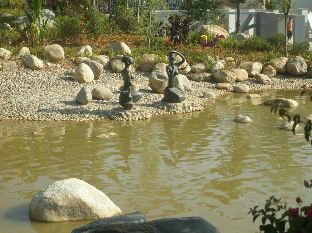 八女投江烈士陵园-牡丹江市必去景点