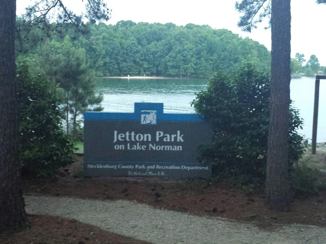 Visit Lake Norman-科尼利厄斯必去景点