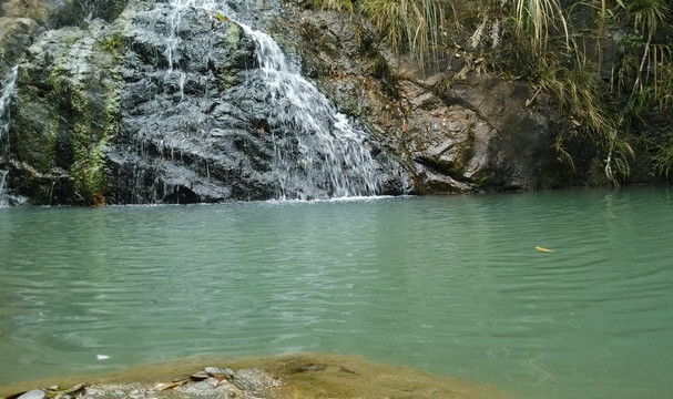 龙泉岩风景名胜区