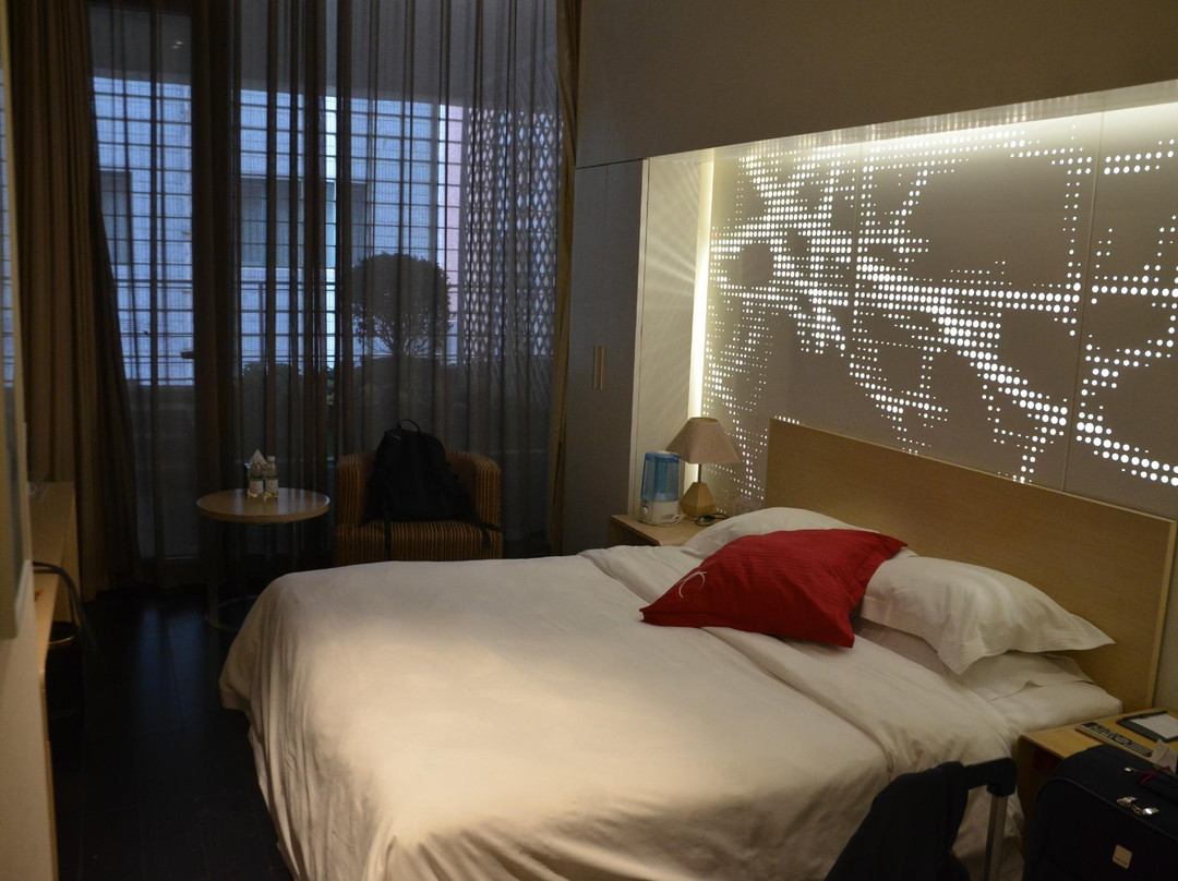 华京木棉花酒店主图