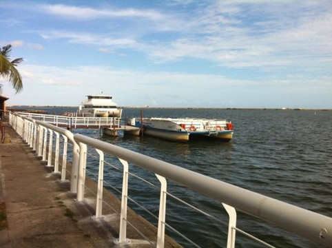 Catamaran Tours-累西腓必去景点