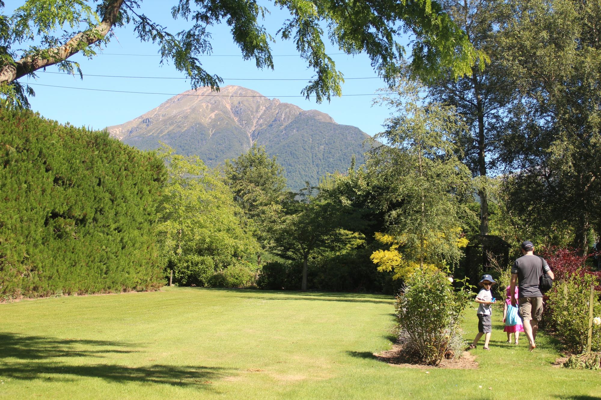 Alpine Views Farmstay and B&B-客卧