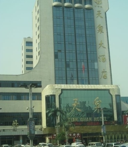 涵唐酒店(二七广场郑州火车站东广场店)-客卧