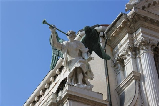 百合圣母教堂-威尼斯必去景点