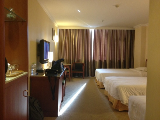 珠海L酒店（拱北口岸莲花路店）主图