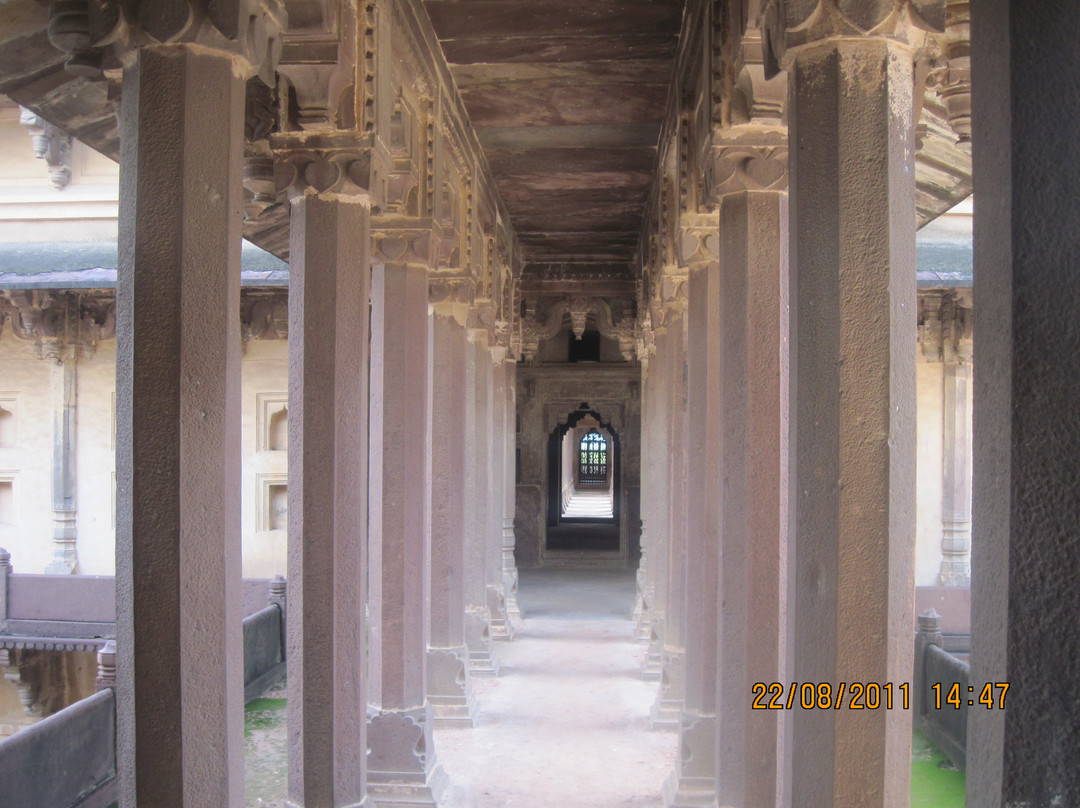 Bir Singh Palace景点图片