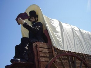Railsplitter Covered Wagon-Lincoln必去景点