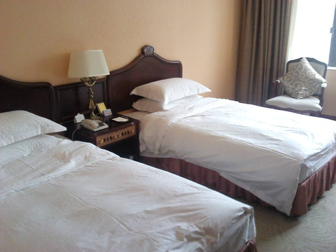 昆明中维天恒大酒店主图