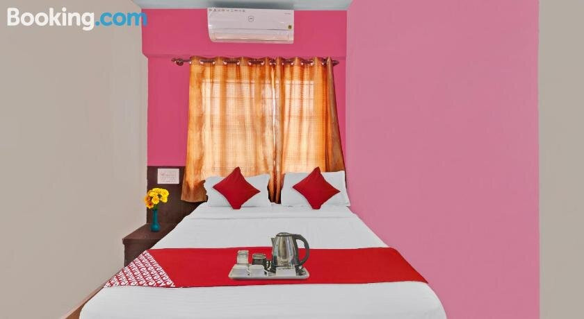 Flagship 701127 Mathrushree Comforts Inn
