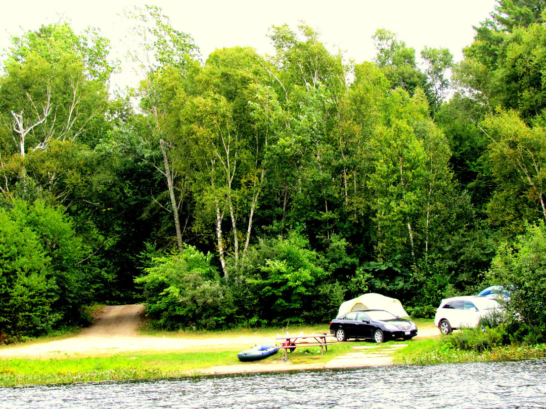Grundy Lake Provincial Park景点图片