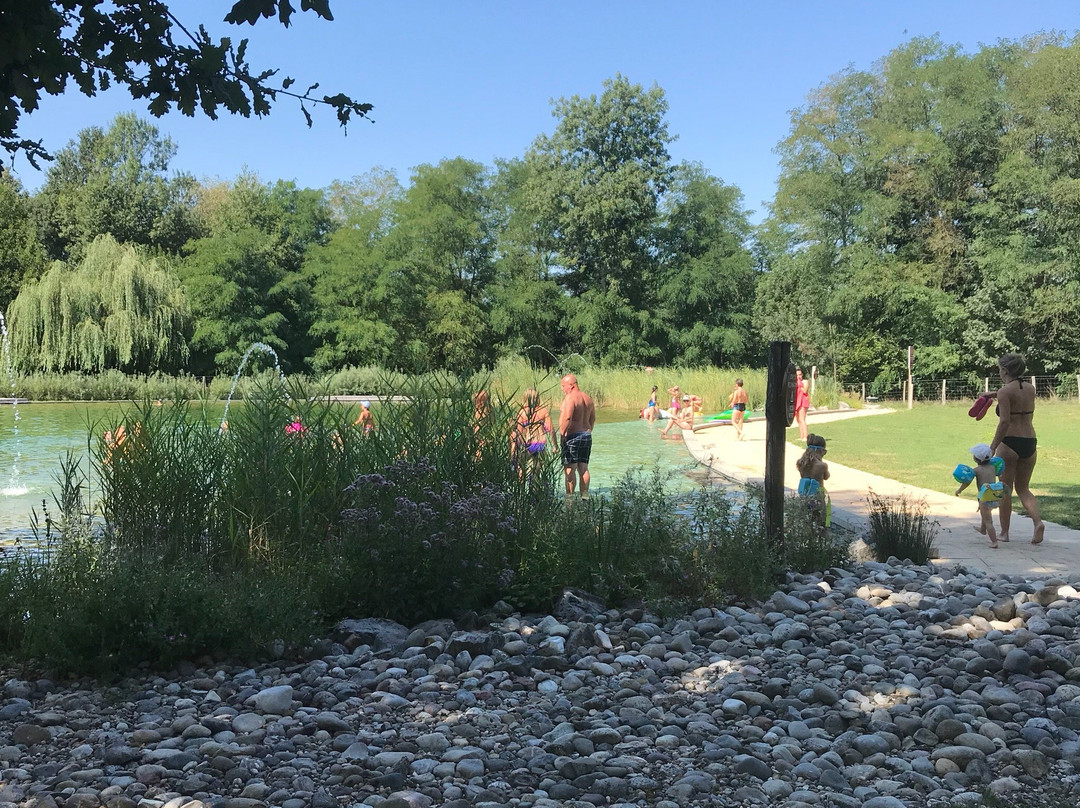 Piscine Naturelle-La Chapelle-Saint-Sauveur必去景点