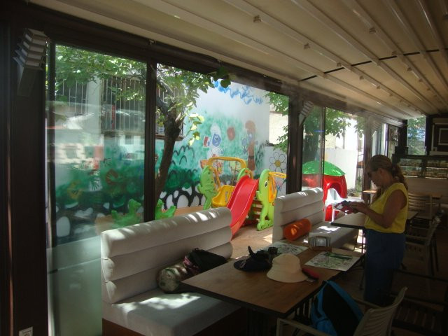 Kahvezen Bistro & Cafe
