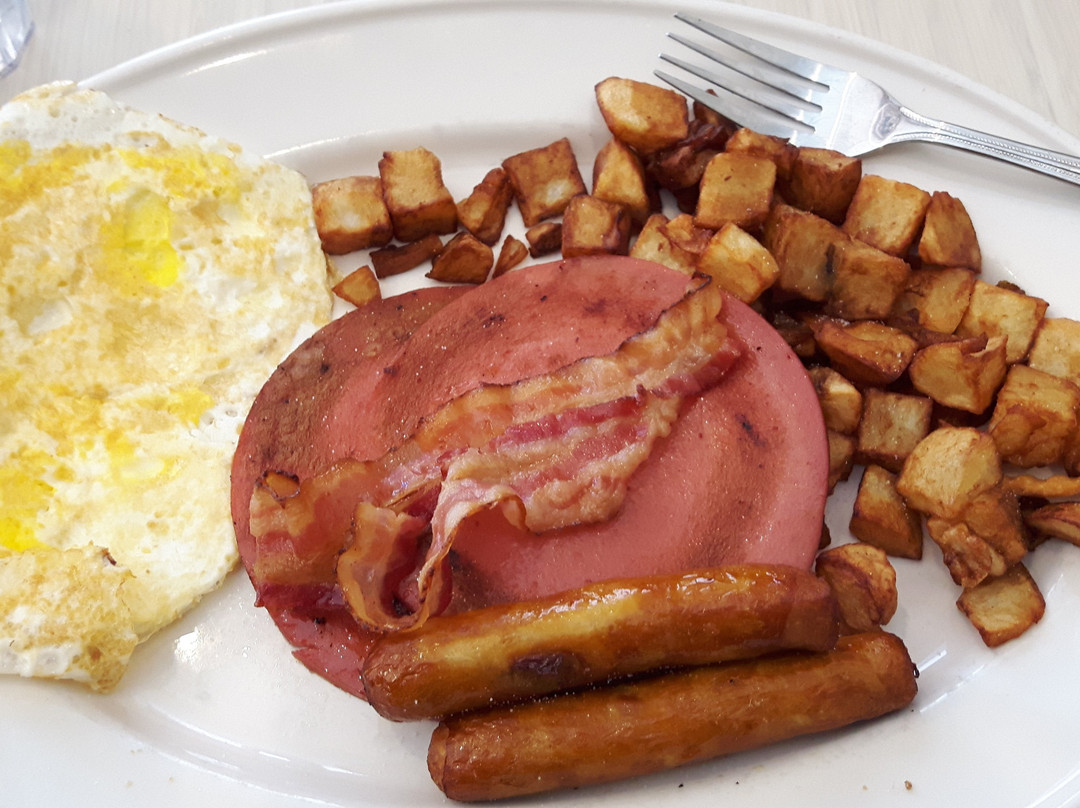 Steeves Mountain餐馆和美食-Irving Oil (Big Stop Restaurant, Salisbury)