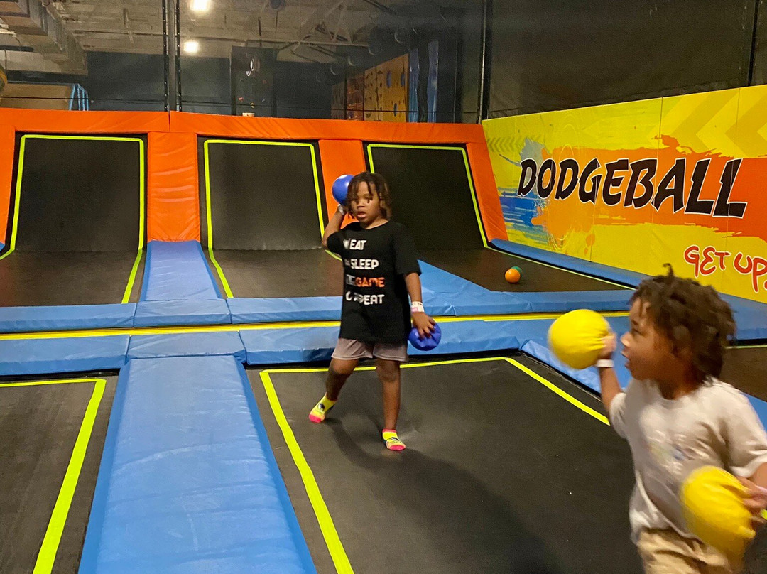 Urban Air Trampoline and Adventure Park景点图片