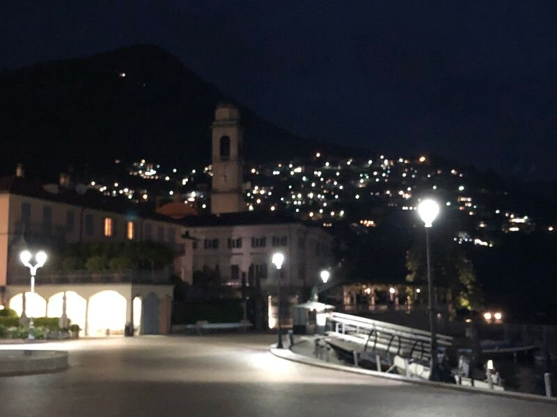 艾尔伯格中央酒店主图