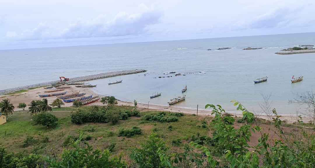 Abuesi Beach Resort主图