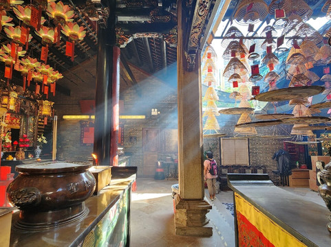 HIDDEN GEMS TRAVEL-香港必去景点