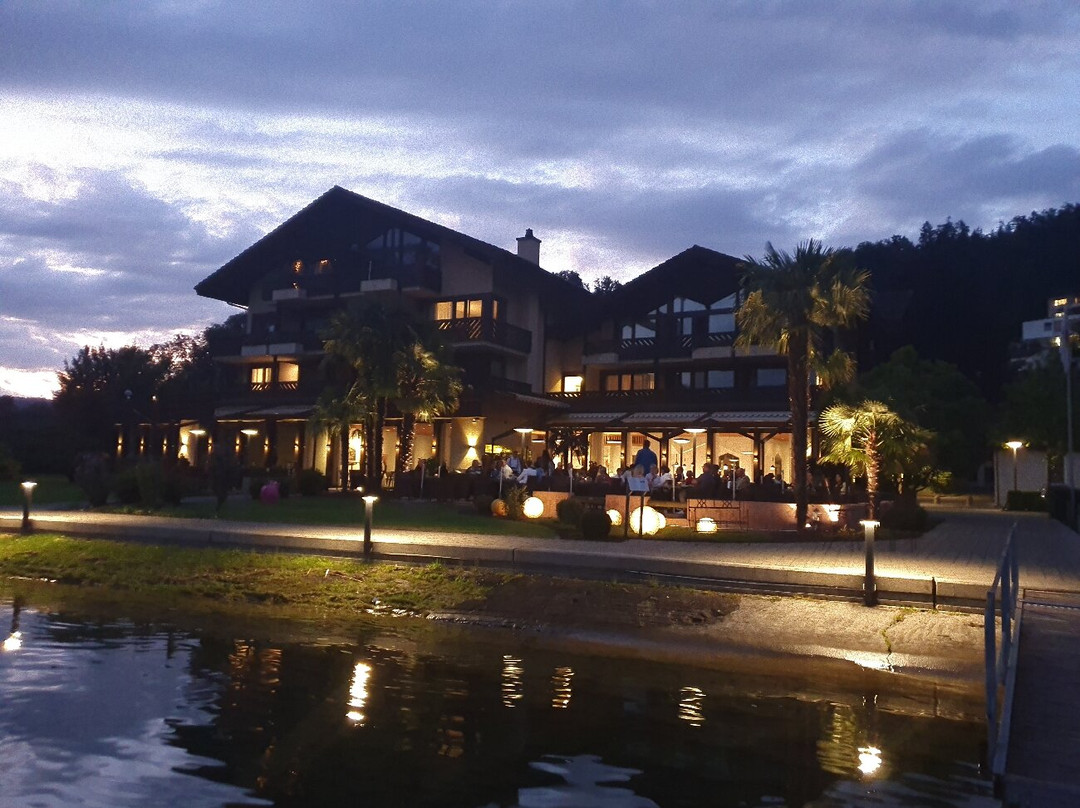 斯特尔南西酒店