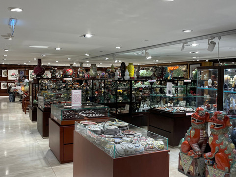 裕华国货-香港必去景点