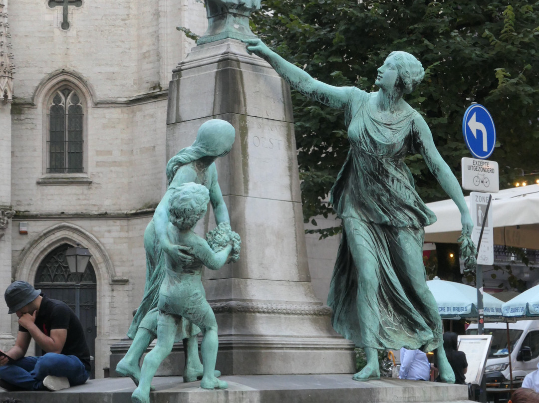 Monument à Charles Woeste景点图片