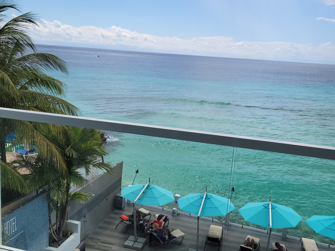 南加普大酒店主图