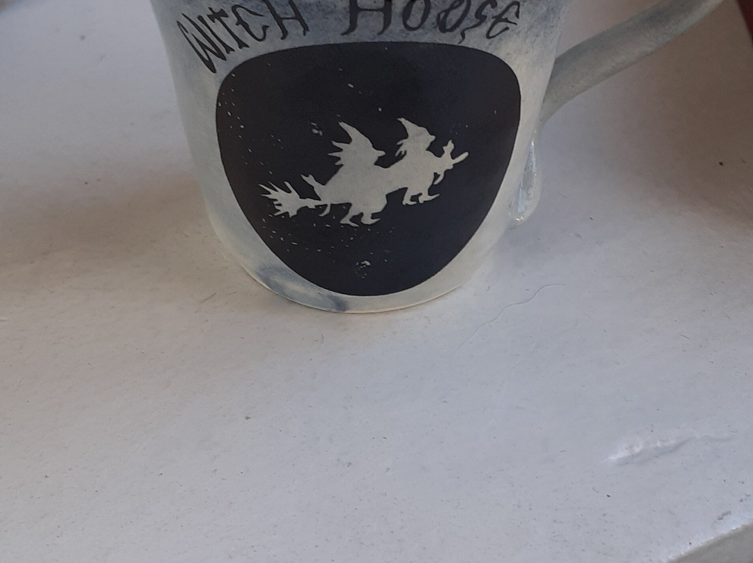 Witch House-Pelekas必去景点