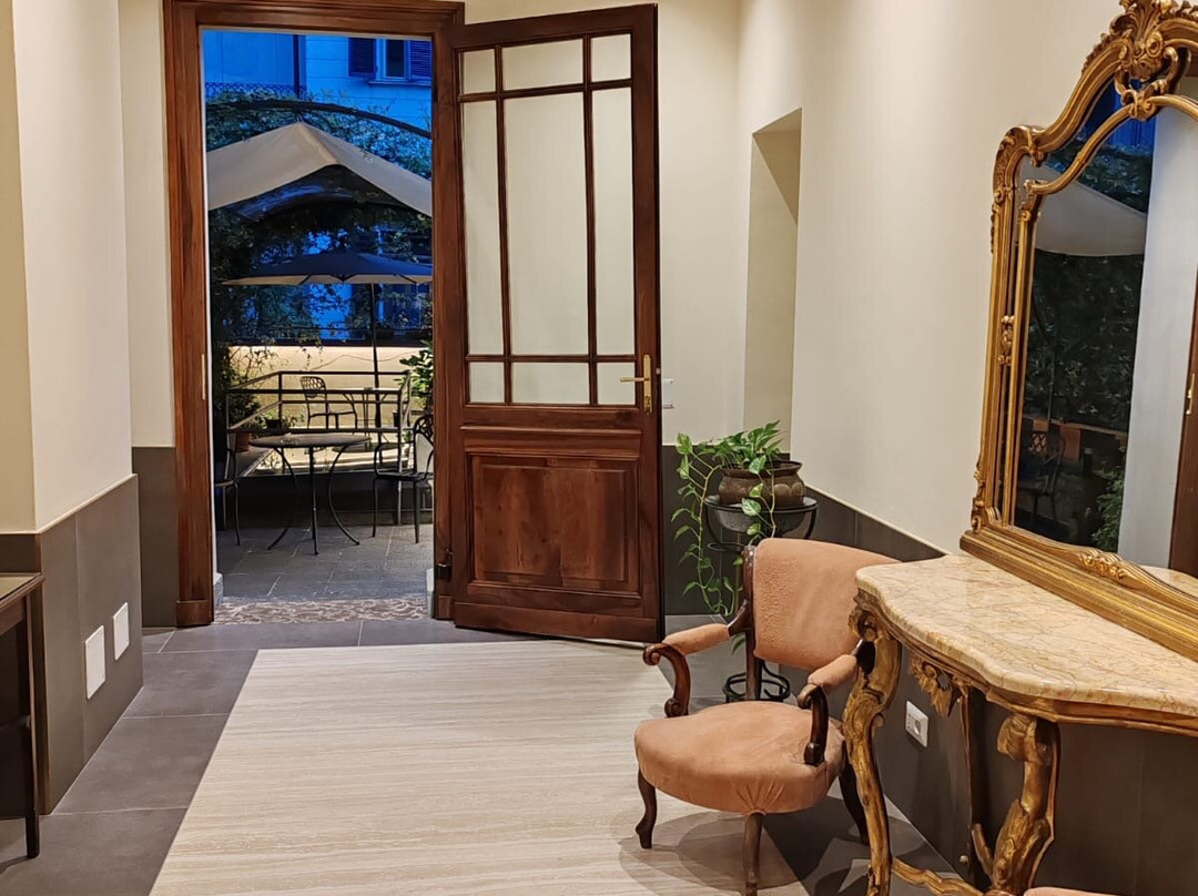 罗马和凯沃尔岩酒店主图