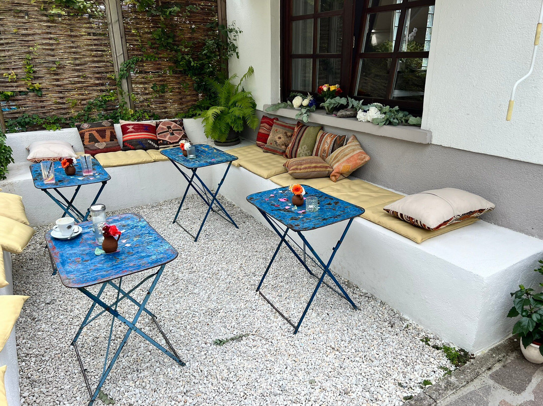 Palau - Garten Mit Küche