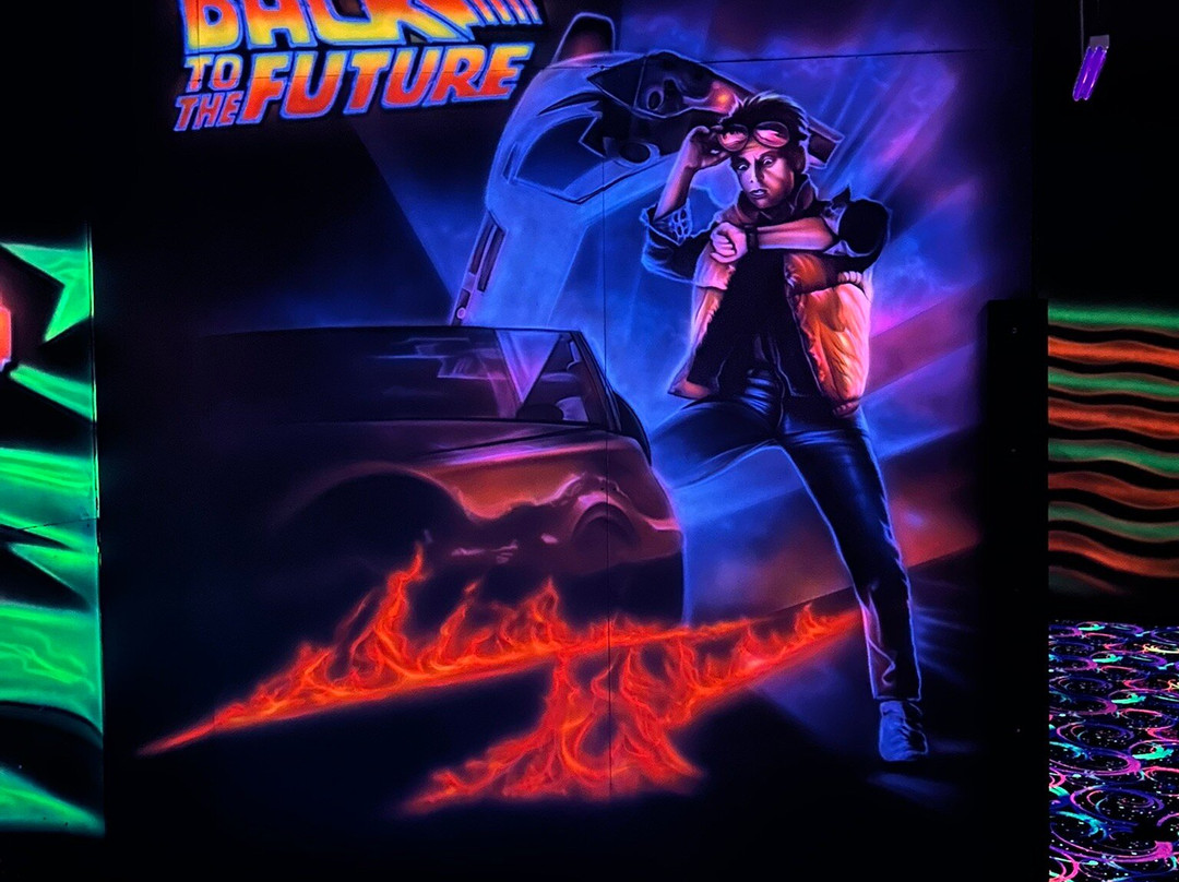 Putz n Glo Black Light Mini Golf-拉皮德城必去景点