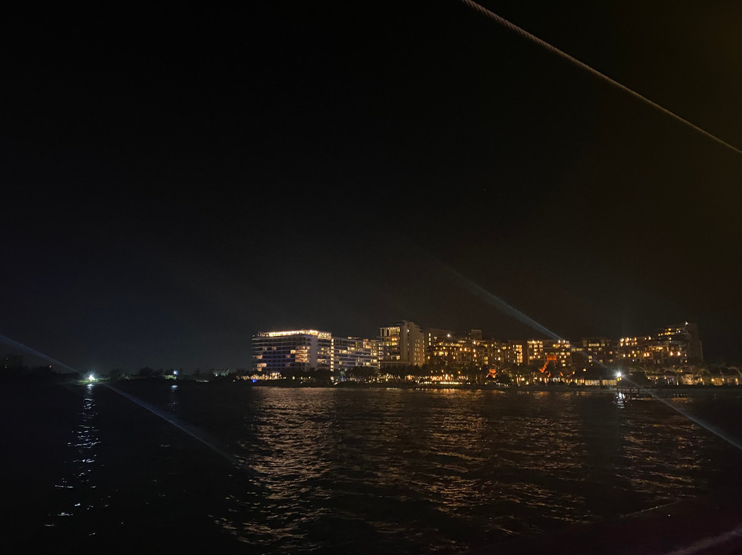 Jolly Roger Pirate Show-坎昆必去景点