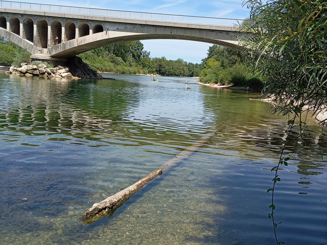 Canoe l'Esquimaude-Pont-d'Ain必去景点